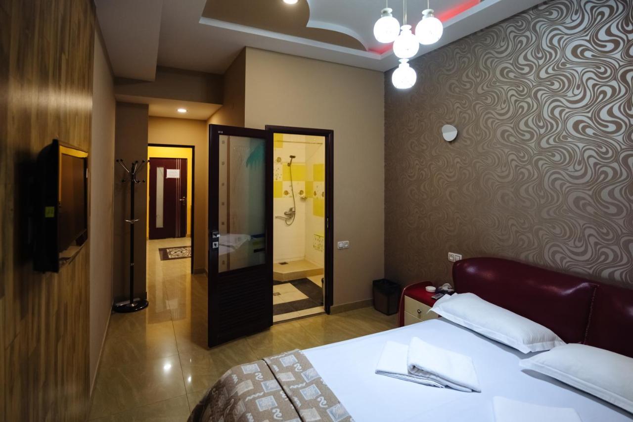 Golden Seconds Hotel Yerevan Exterior photo